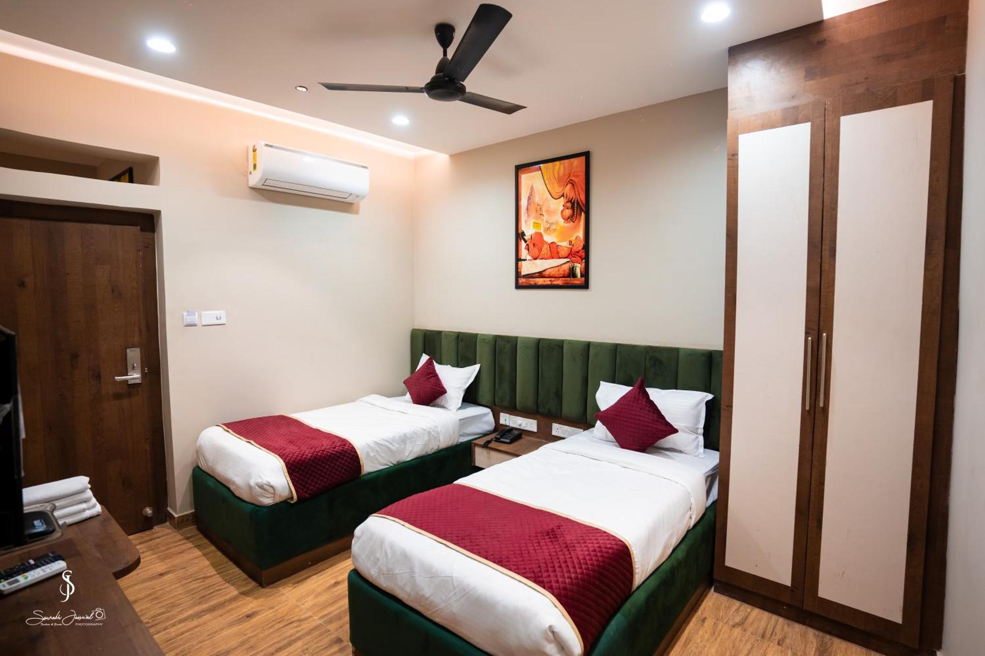Hotel Jsr Ganga Varanasi Exterior foto